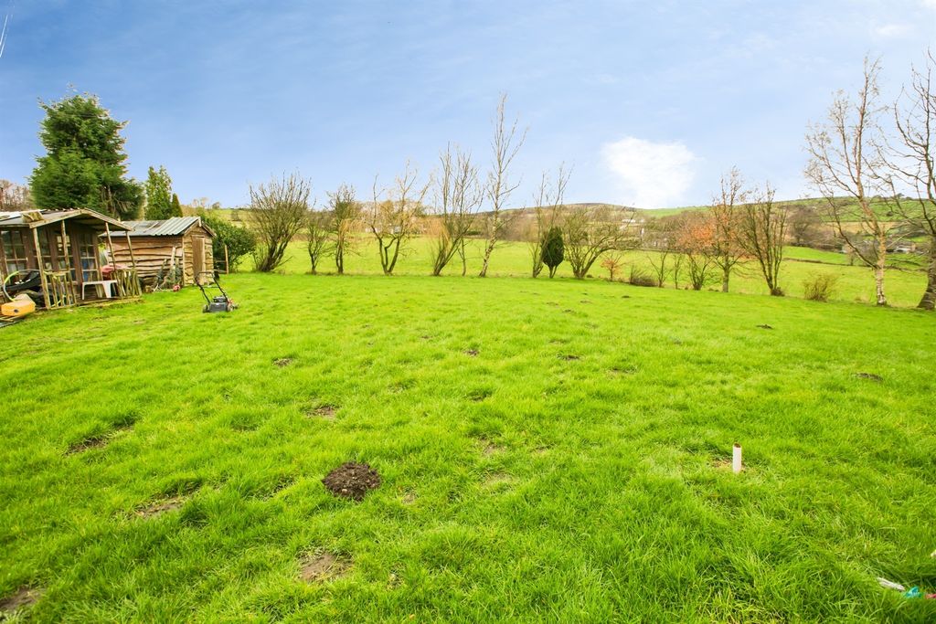 Property photo 3 of 16