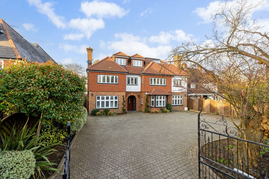 Property photo 1 of 19