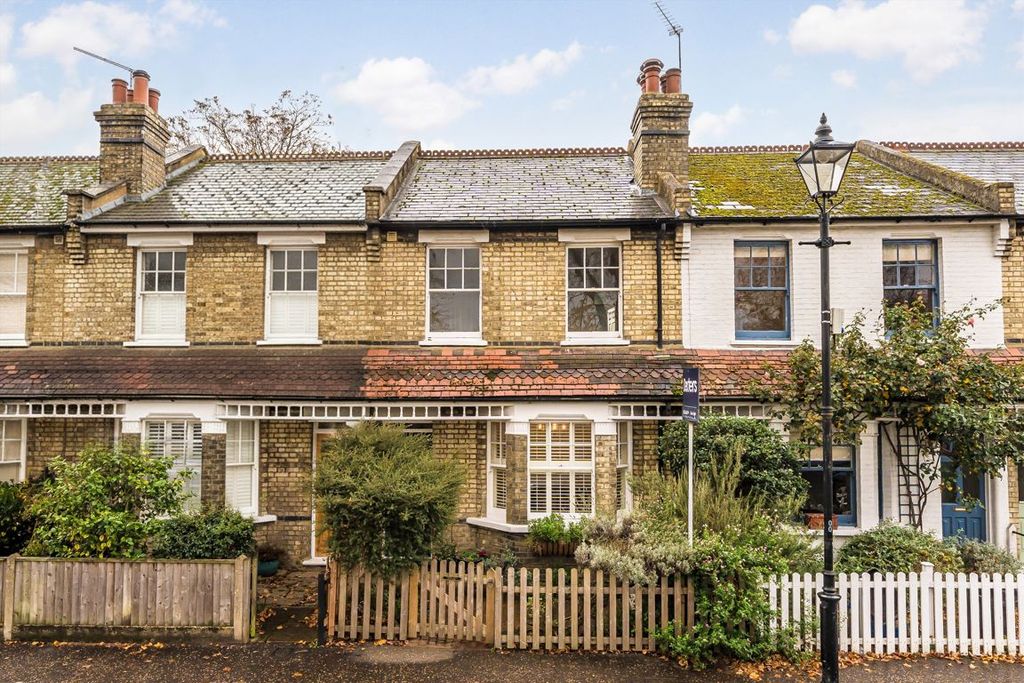 Property photo 1 of 7