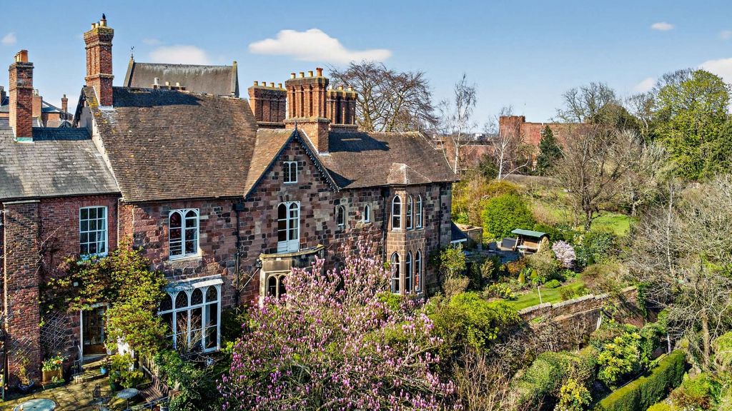 Property photo 1 of 20 Picture No. 03