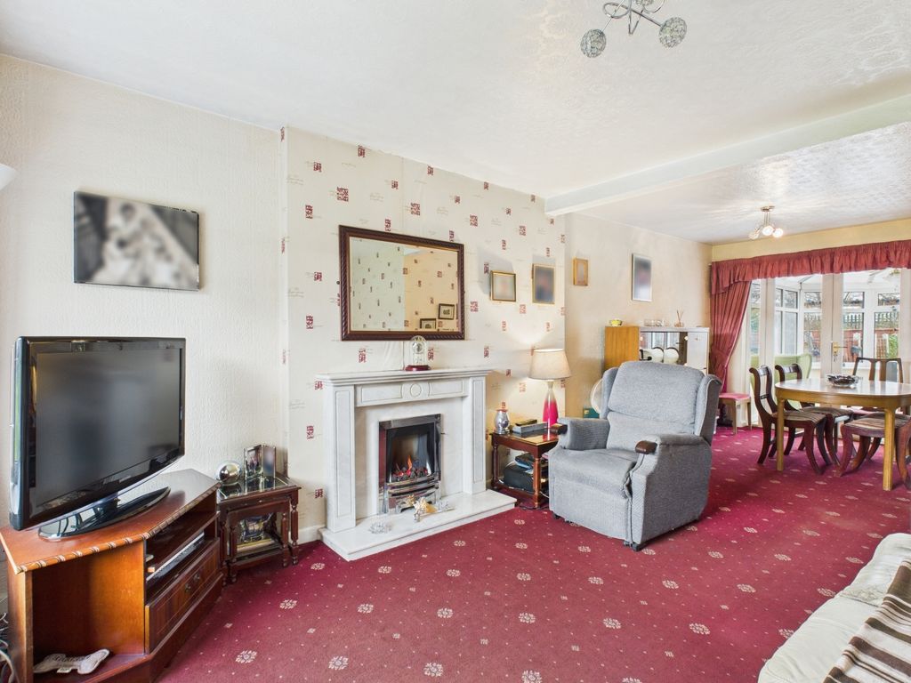 Property photo 3 of 21 Cam03729G0-Pr0230-Still004