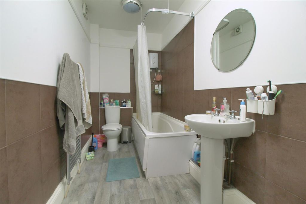 Property photo 2 of 7 Img_3985.Jpg