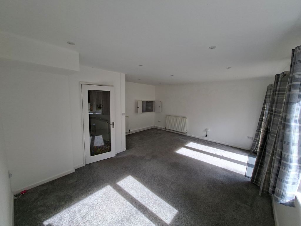 Property photo 3 of 15 View