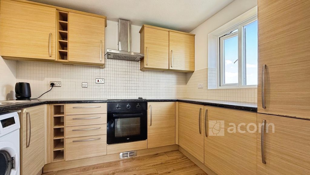 Property photo 2 of 5 770Bbfff--434A-82...