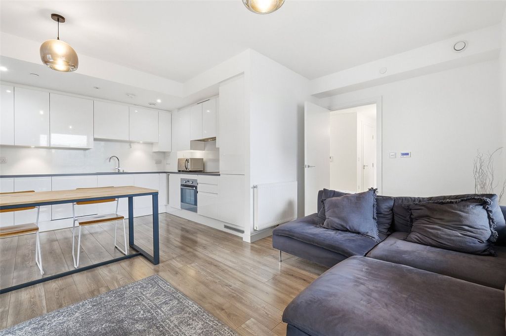 Property photo 3 of 15 Picture No. 16