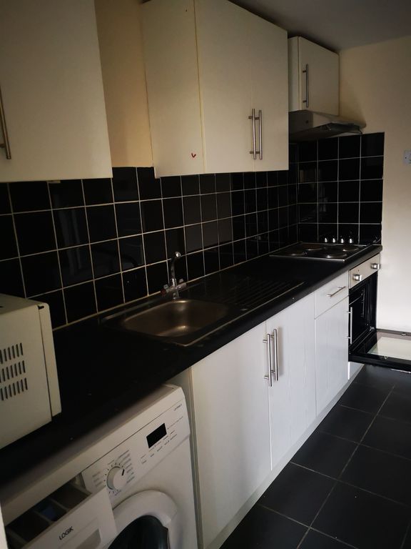 Property photo 3 of 5