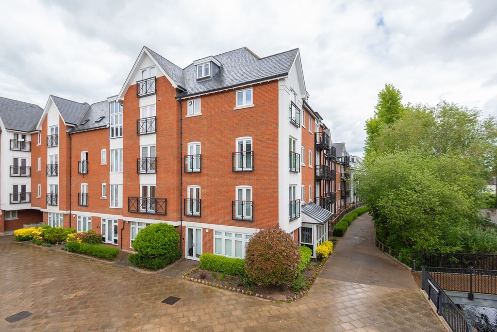 Property photo 1 of 11 5014741