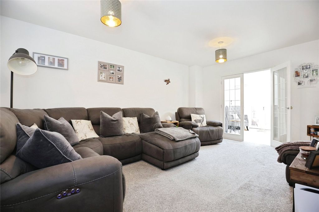 Property photo 2 of 17 Picture No. 10