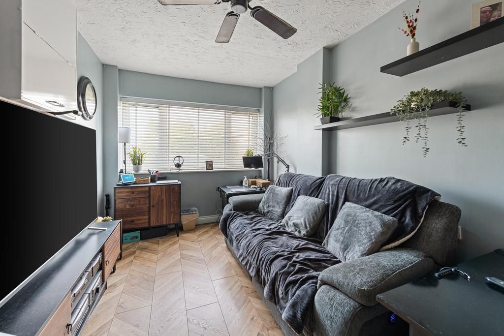 Property photo 2 of 16 Photo 2