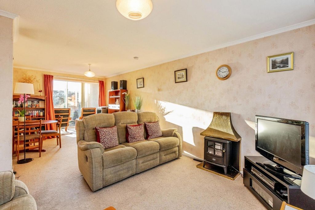 Property photo 2 of 13 Pbox-Img.Jpg