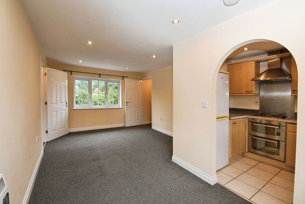 Property photo 3 of 14