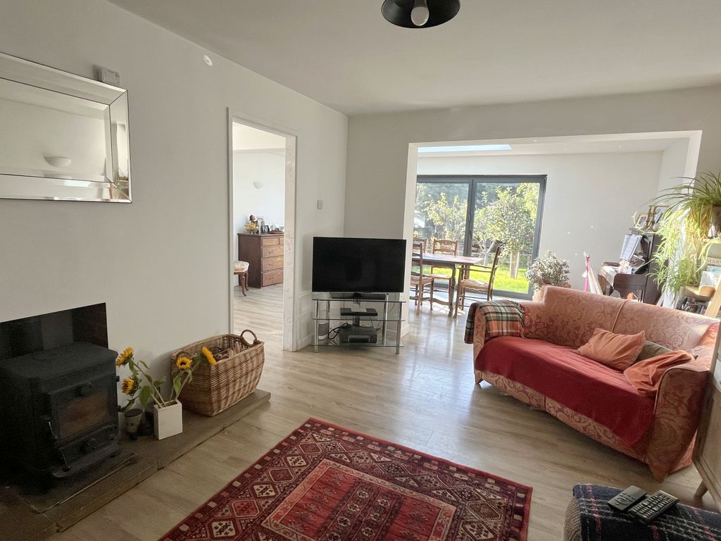 Property photo 2 of 17 Gallery