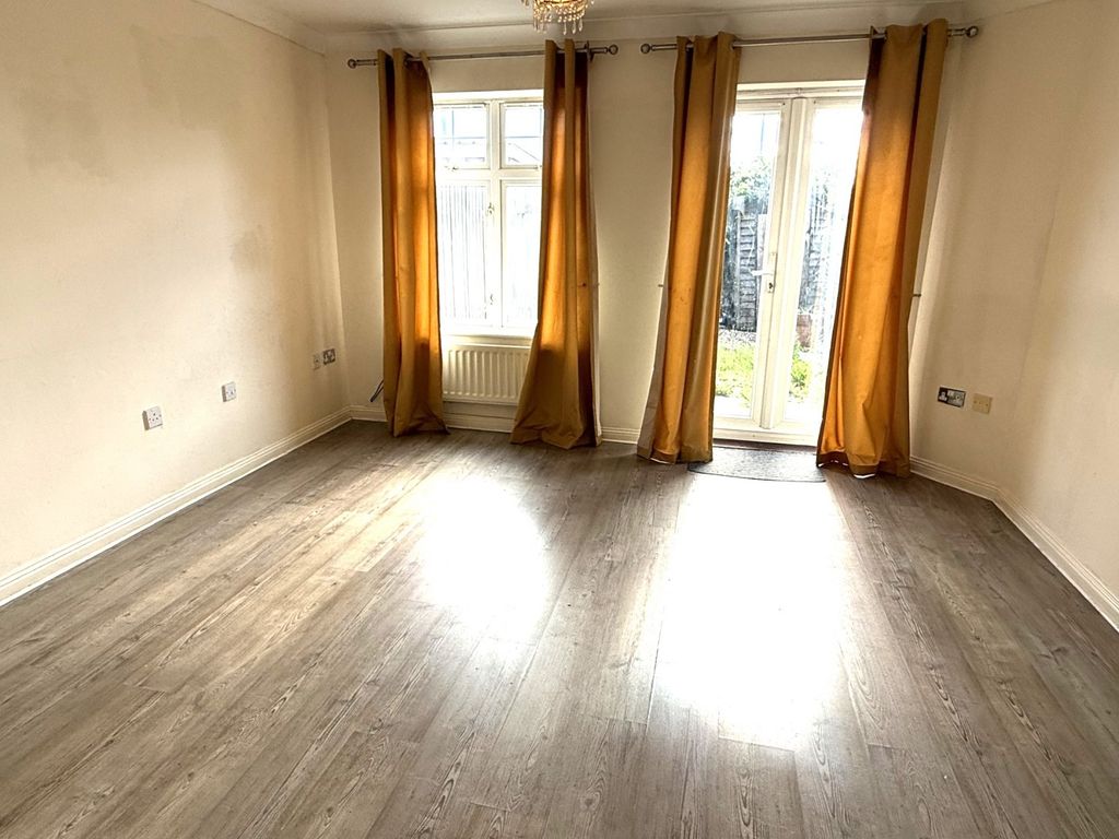 Property photo 2 of 9 Not Specified