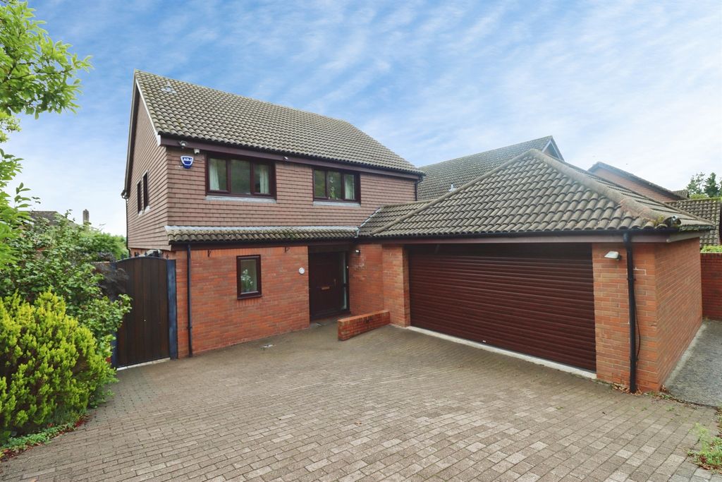 Property photo 1 of 24
