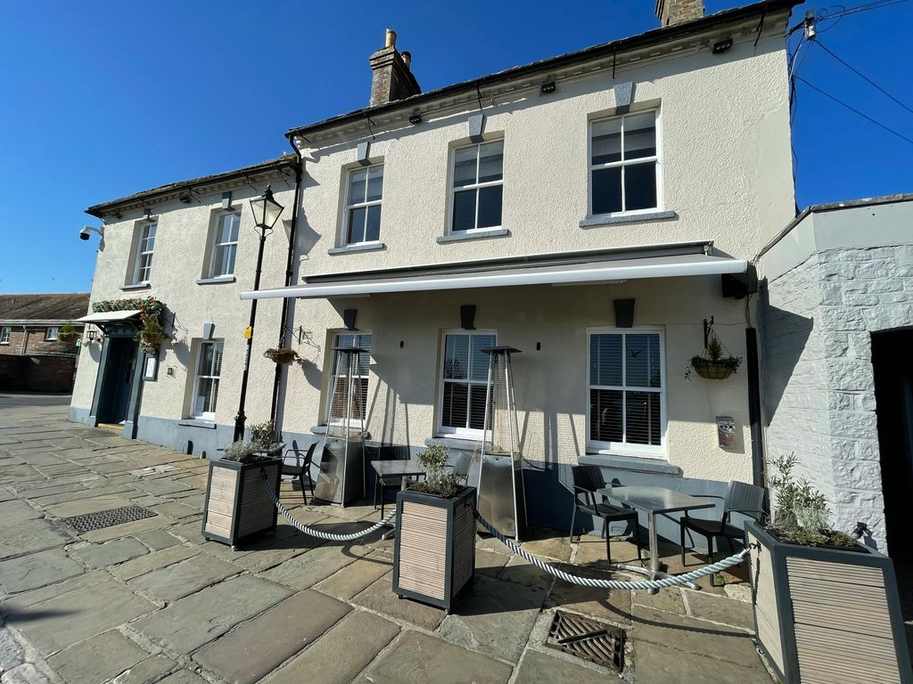 Property photo 1 of 6 16 28 47.Jpg