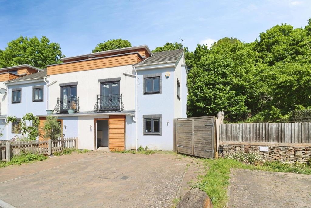 Property photo 1 of 20 Pbox-Img.Jpg
