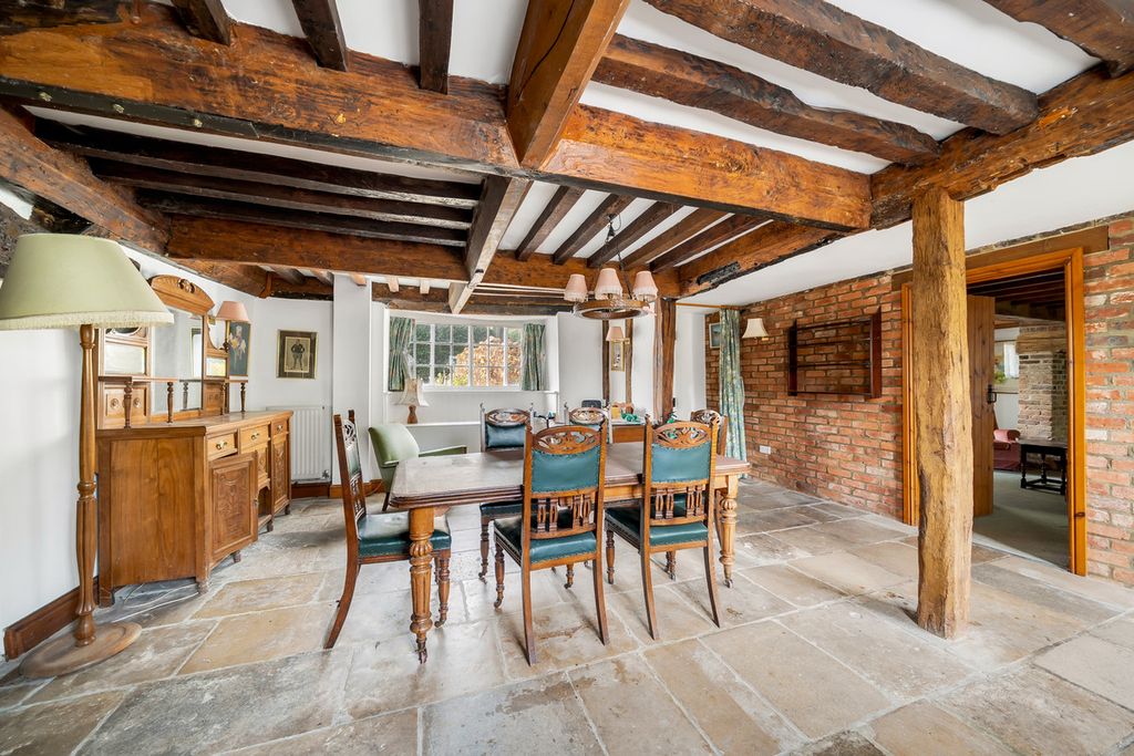 Property photo 2 of 48