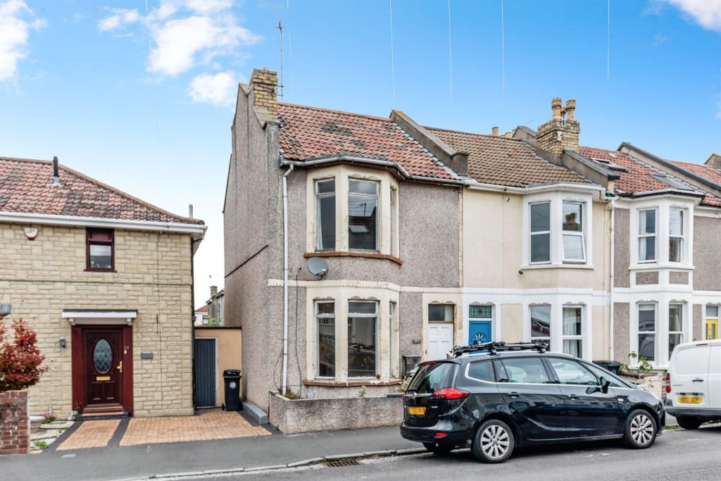 Property photo 1 of 17