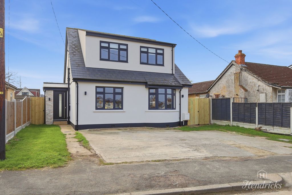 Property photo 1 of 33