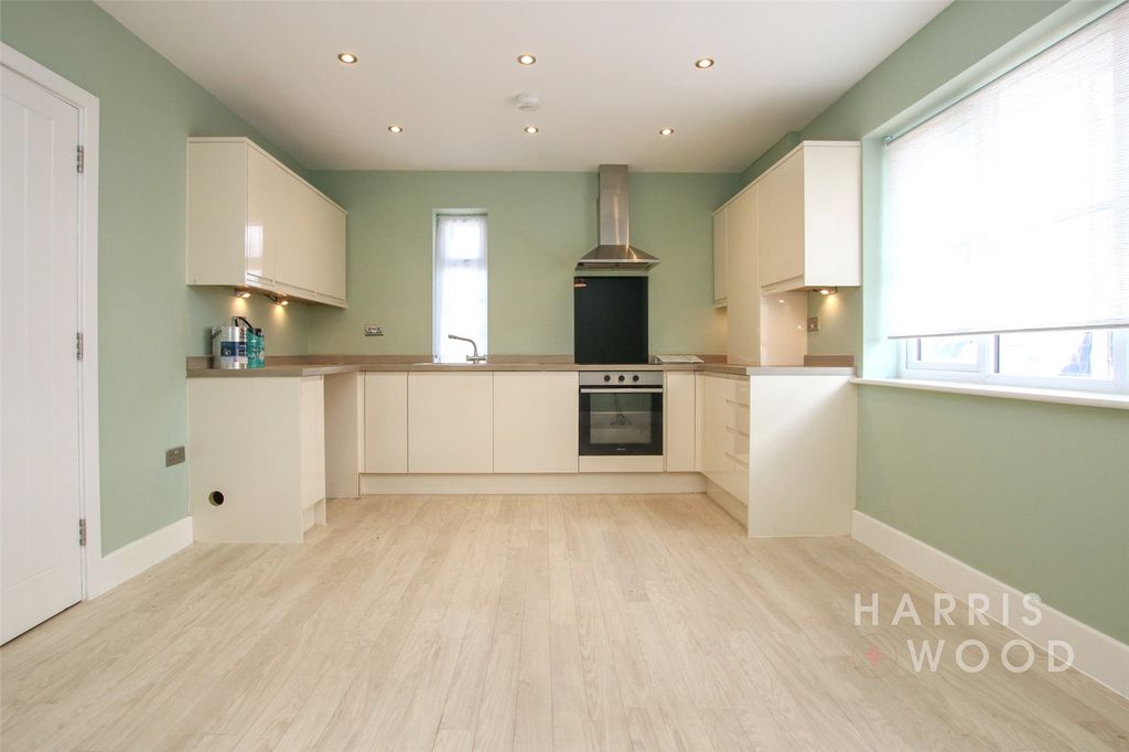 Property photo 2 of 12 Picture No. 09