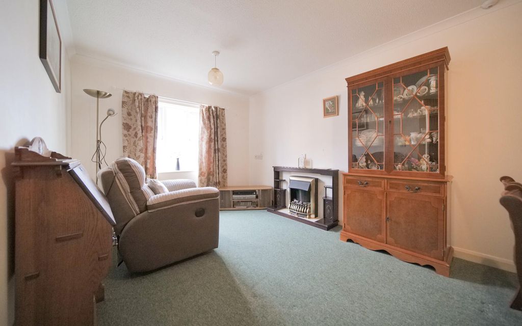 Property photo 2 of 9 Living Room