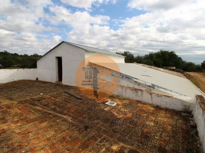 Property photo 1 of 38
