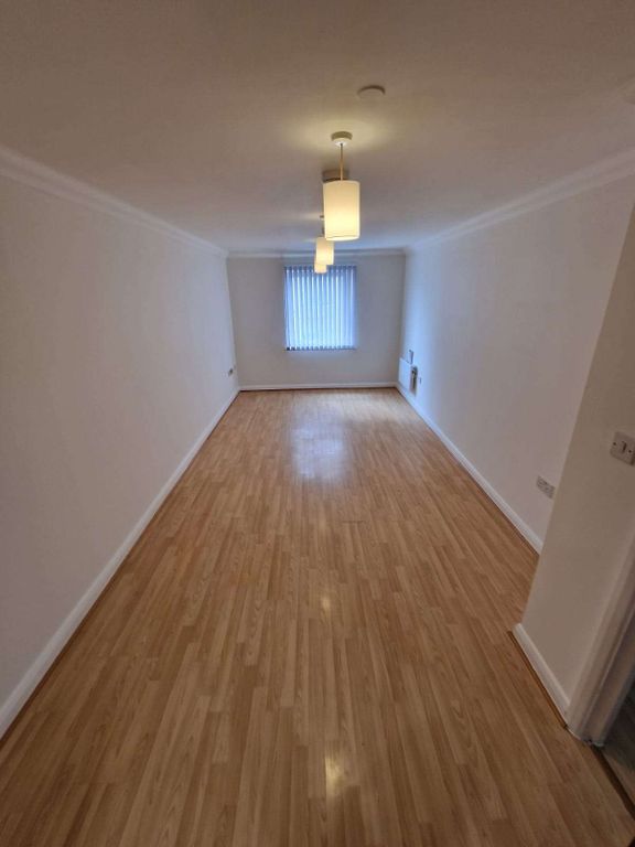Property photo 3 of 5 Gallery