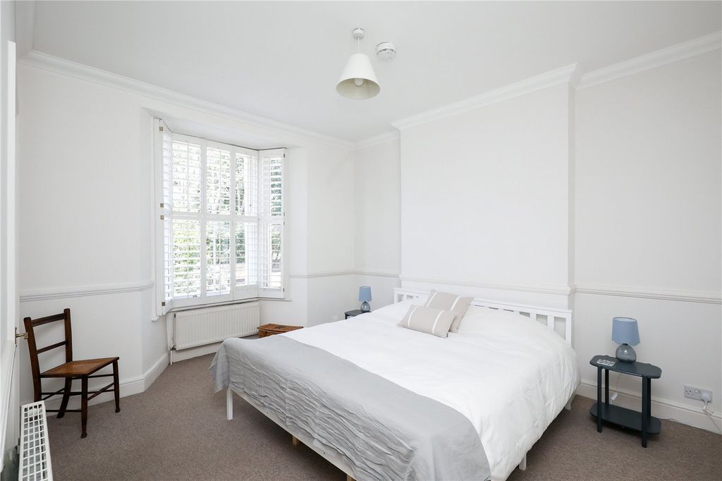 Property photo 3 of 19 Picture No. 12