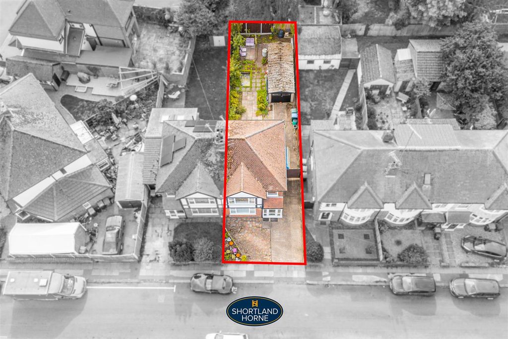 Property photo 2 of 26