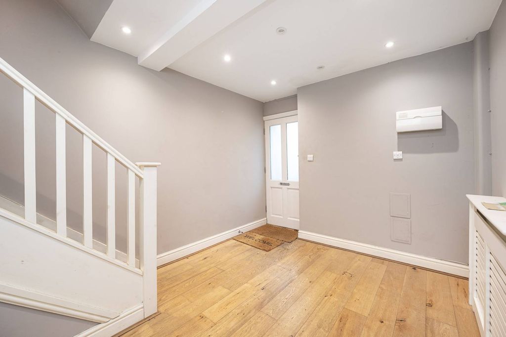 Property photo 3 of 7