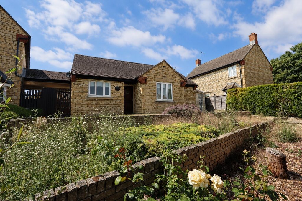 Property photo 1 of 25