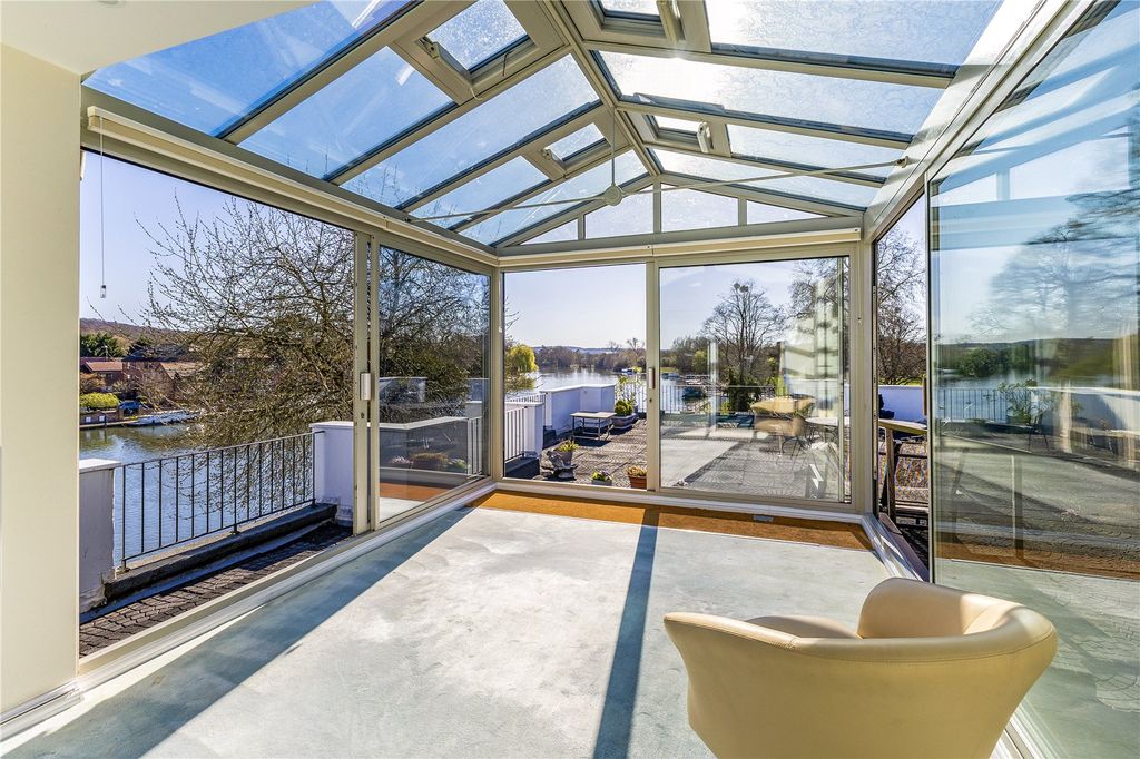 Additional image 6 of 3 bed flat for saleDunstable House, Riverside, Marlow, Buckinghamshire SL7