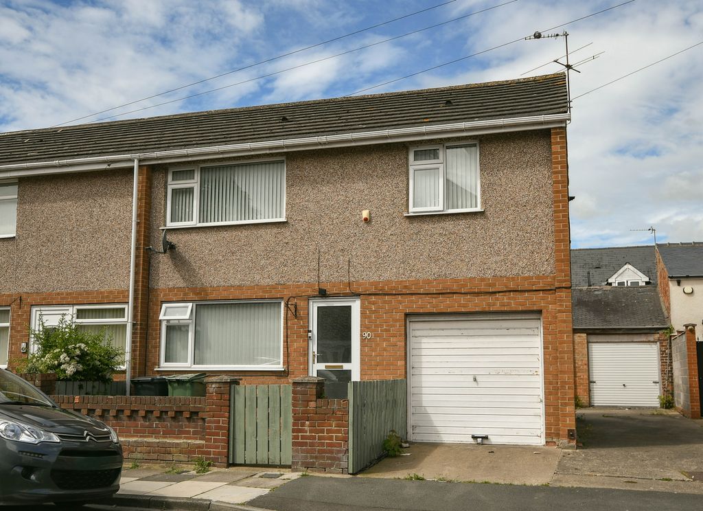 Property photo 1 of 21
