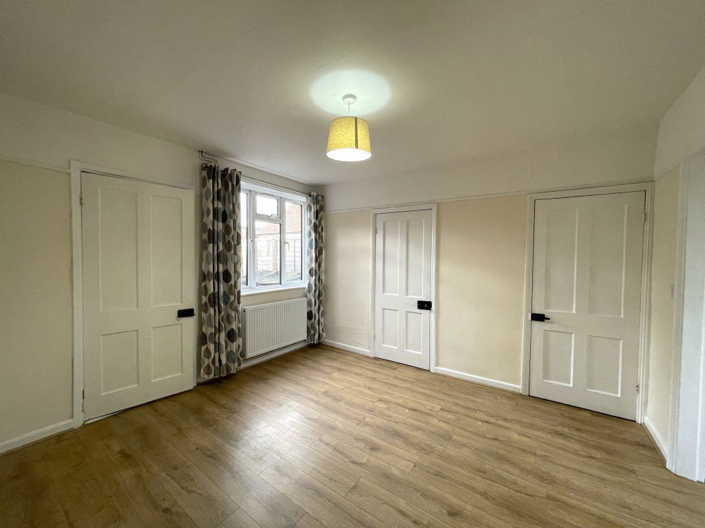 Property photo 2 of 30