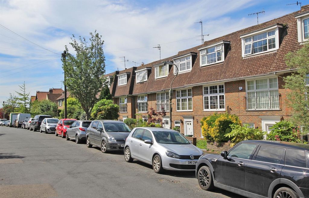 Property photo 3 of 16 56Cgroad- Old.Jpg