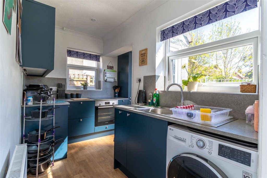 Property photo 3 of 14 Dominiona-11.Jpg