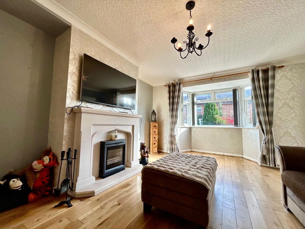 Property photo 3 of 9 Image