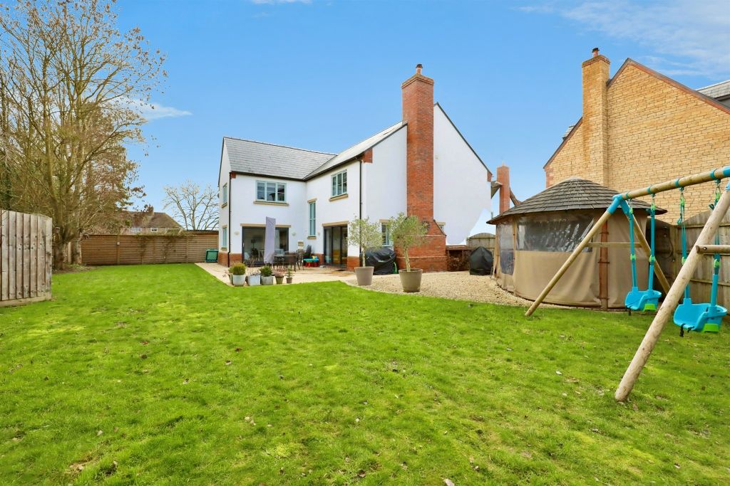 Property photo 3 of 22