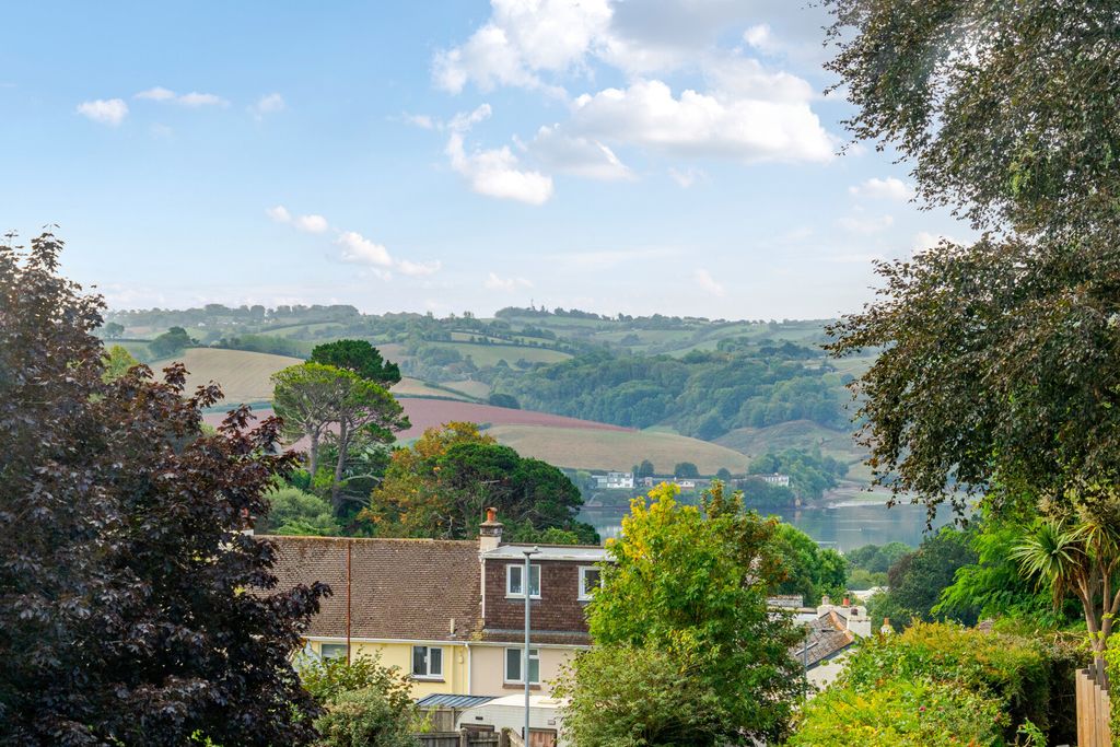 Property photo 3 of 16 1524817-9-1A0d478...