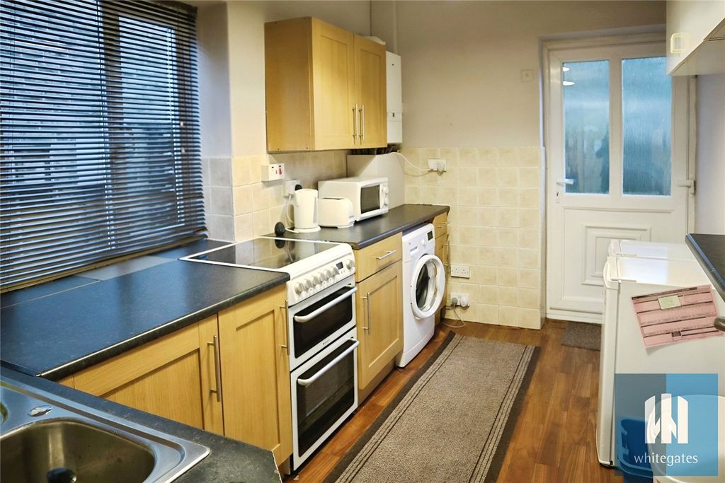 Property photo 2 of 16 Picture No. 22