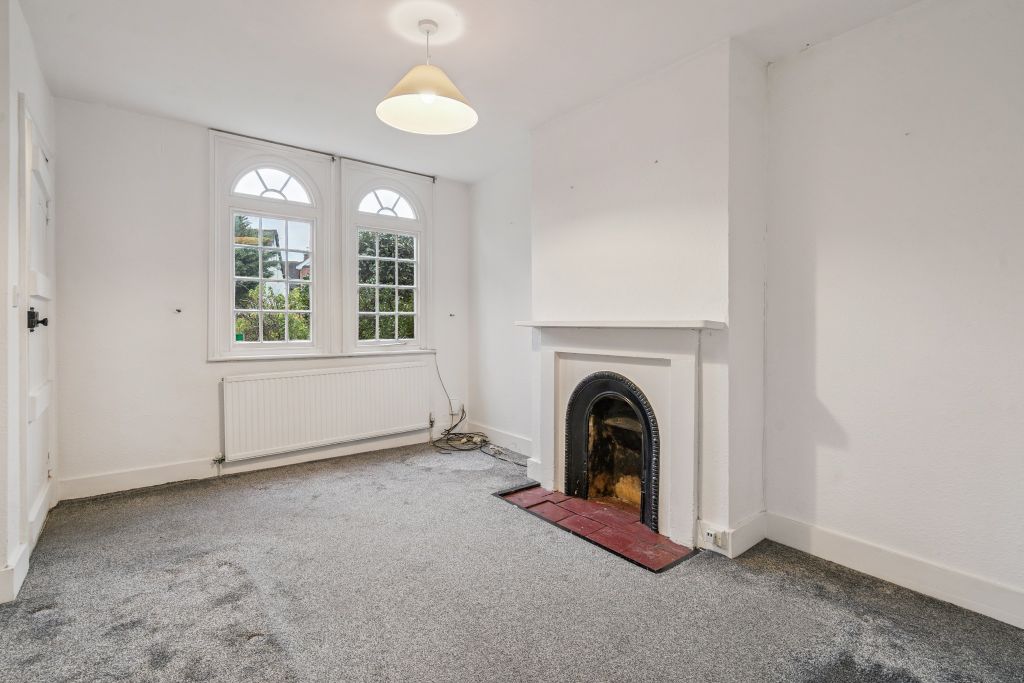 Property photo 3 of 13