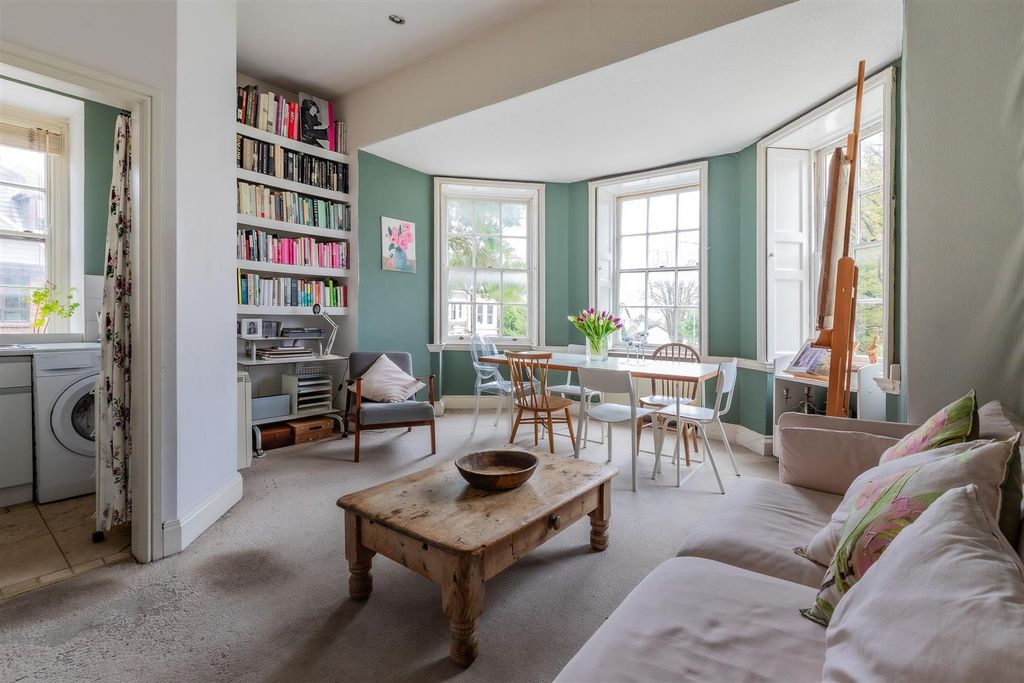 Property photo 2 of 12 3 Crossways House-3.Jpg