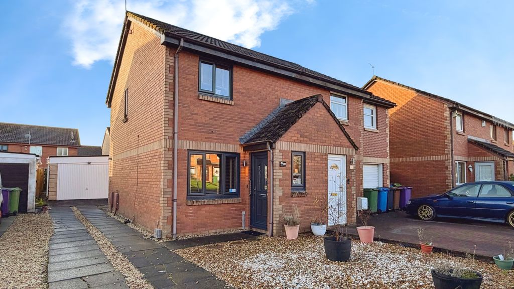 Property photo 1 of 14 Front