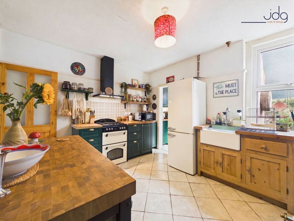 Property photo 3 of 10 The Fabulous Kitchen