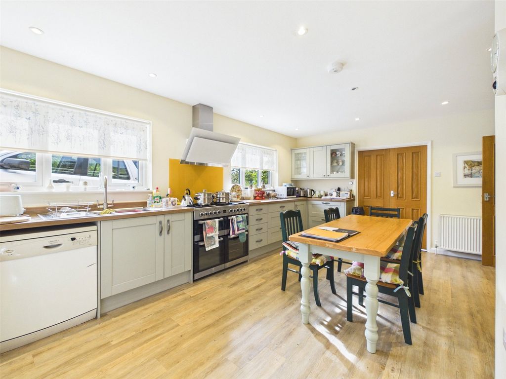 Property photo 2 of 20 Picture No. 06