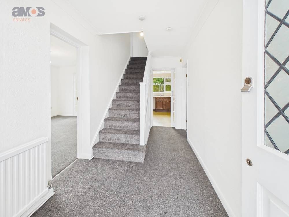 Property photo 2 of 28 4879906