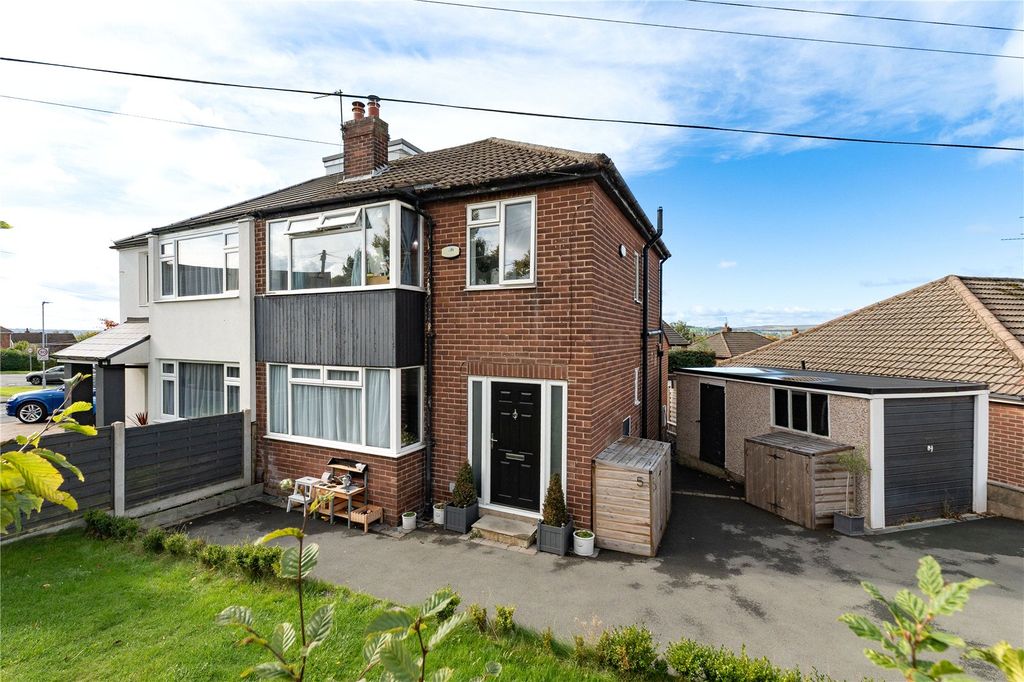 Property photo 1 of 16 Picture No. 02