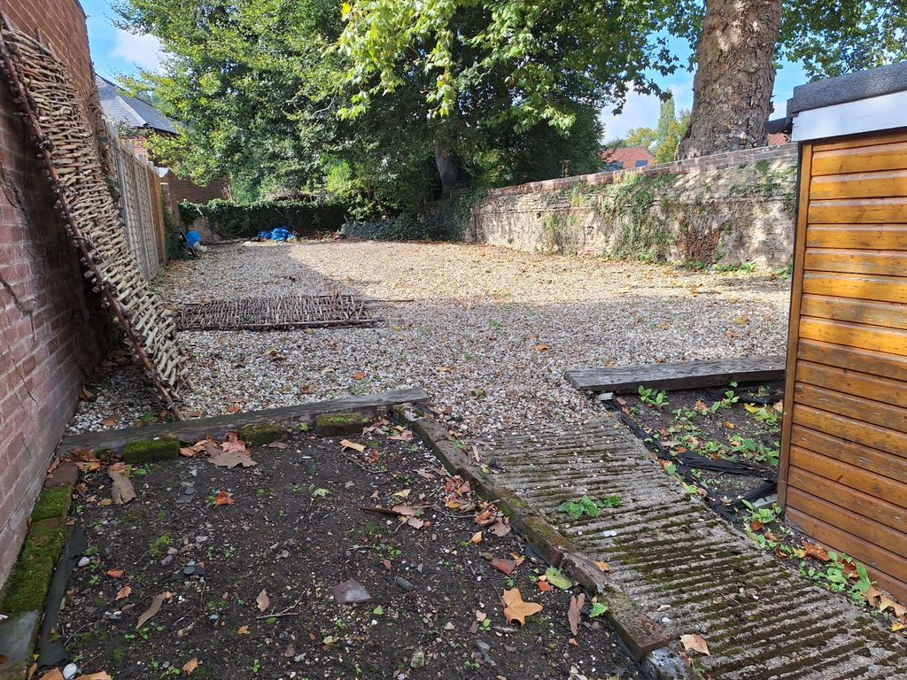 Property photo 3 of 3 25 Church Street