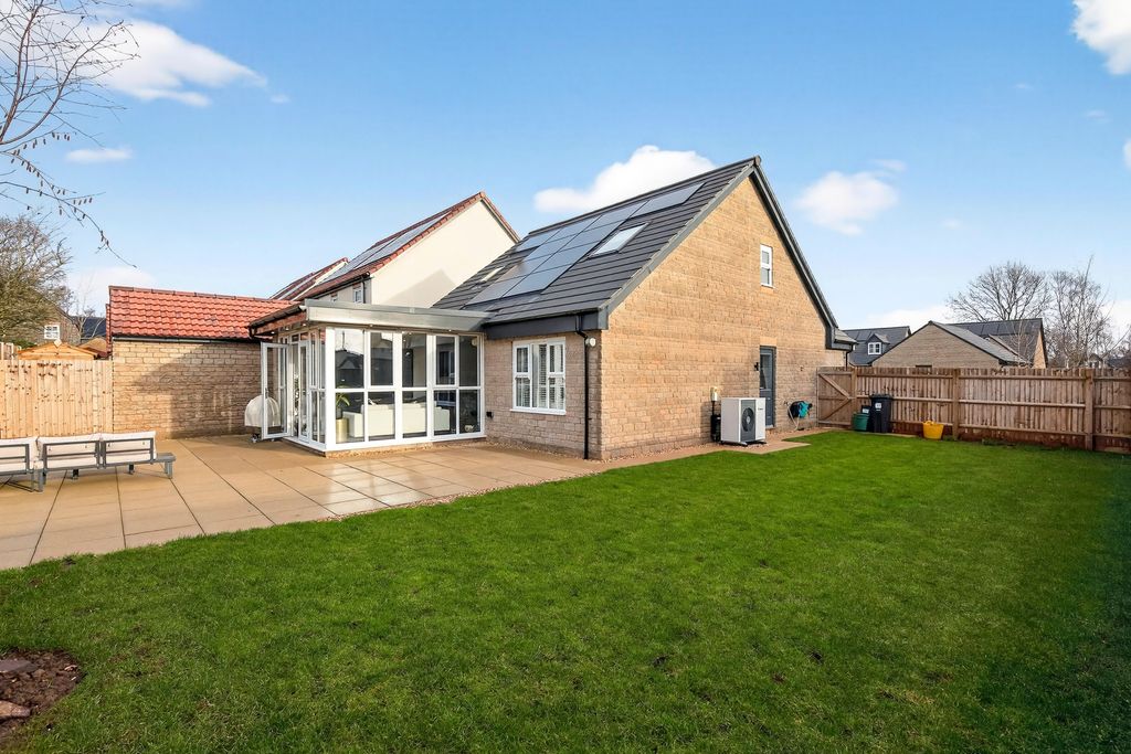 Property photo 3 of 20