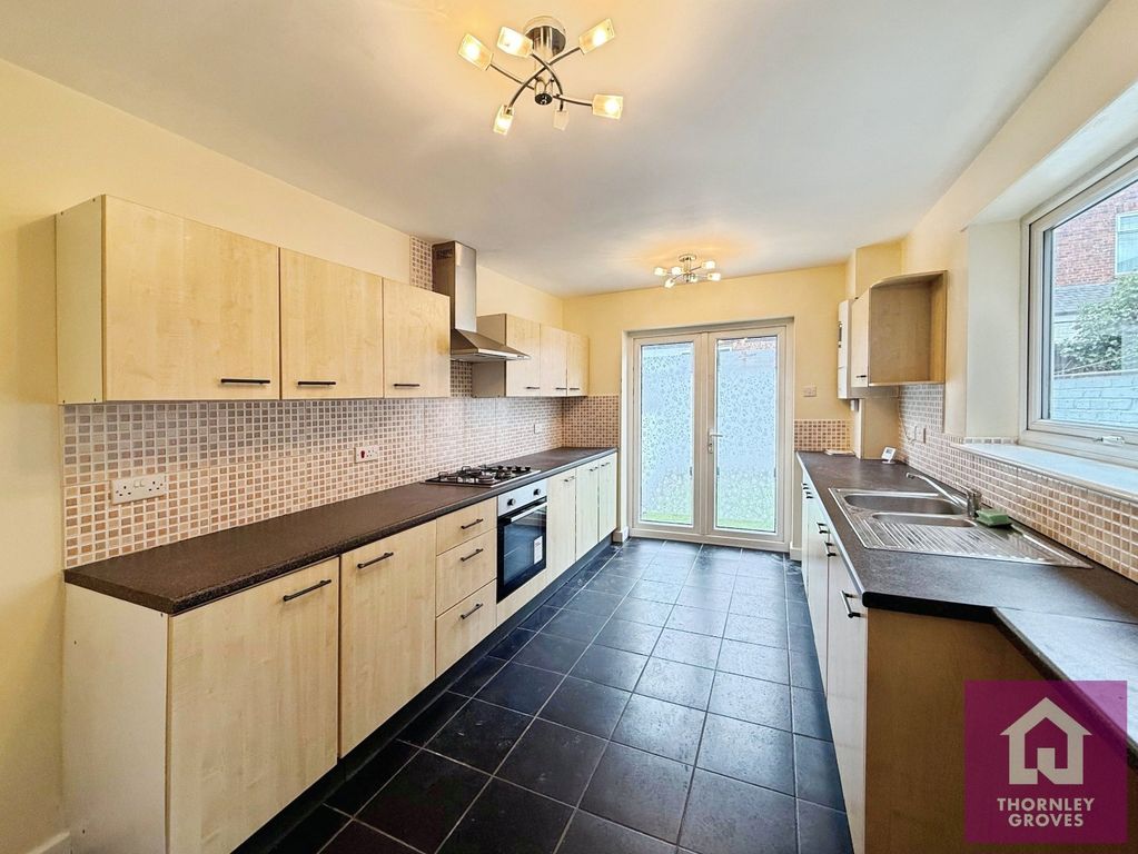 Property photo 3 of 11 Picture No. 27